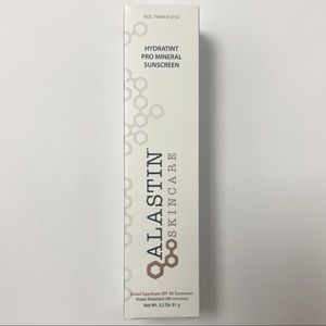 SALE🏷️ Alastin HydraTint Pro Mineral Broad Spectrum Sunscreen SPF 36